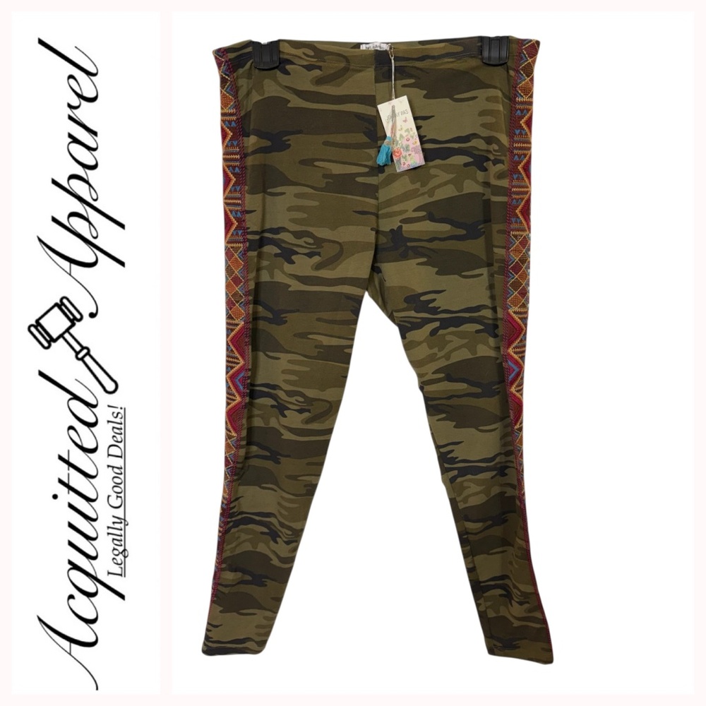Johnny Was JW-Las Angelas Marjan Camo Leggings w/ Native Trim